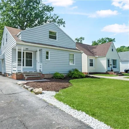 Buy this 3 bed house on 980 Glenside Road in South Euclid, OH 44121