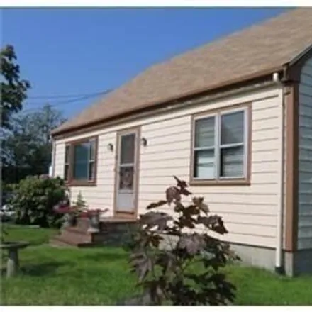 Image 4 - 101 Norwell Street, New Bedford, MA 02744, USA - House for sale
