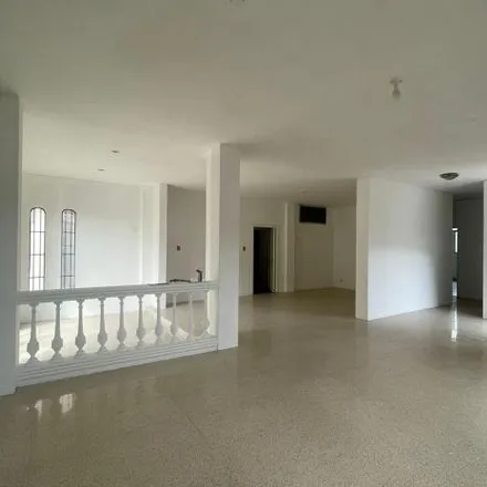 Buy this 3 bed apartment on Callejón Albatros in 090108, Guayaquil