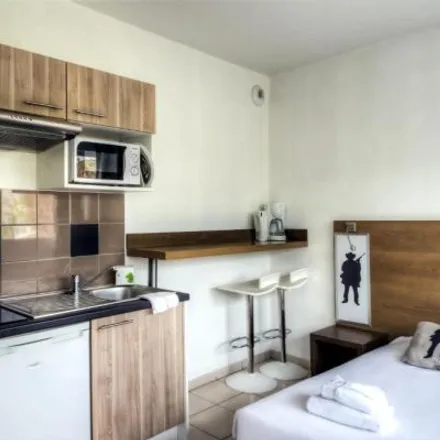 Image 6 - 664 Rue des Trois Moulins, 06600 Antibes, France - Apartment for rent