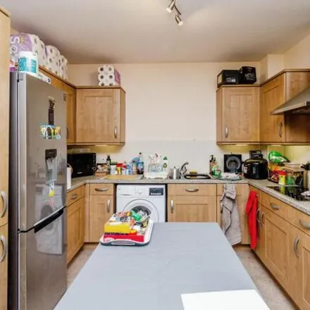 Image 4 - West Bromwich Rd / Bell Lane, West Bromwich Road, Walsall, WS5 4QJ, United Kingdom - Apartment for sale