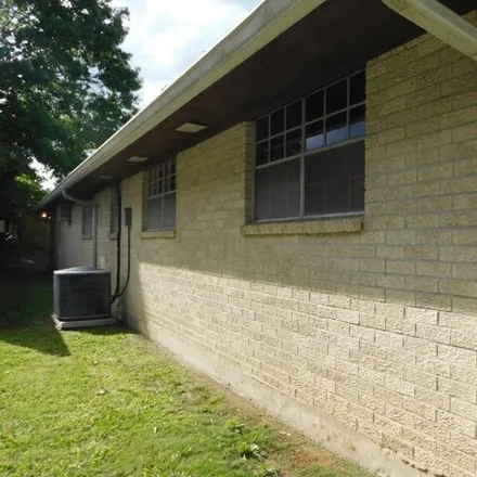 Image 3 - 3048 Clay Cut Road, Marwede Place, Baton Rouge, LA 70806, USA - House for sale