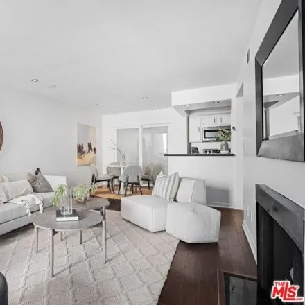 Image 8 - Olive Drive, West Hollywood, CA 90069, USA - Condo for sale
