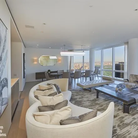 Image 2 - 25 COLUMBUS CIRCLE 72B in New York - Apartment for sale