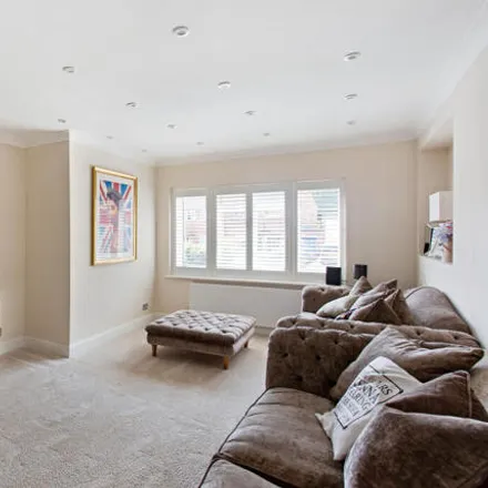 Image 3 - 51 Sheepfold Lane, Amersham, HP7 9EL, United Kingdom - Duplex for sale