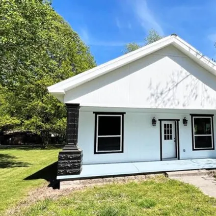 Buy this 3 bed house on 801 North Central Avenue in Monett, MO 65708