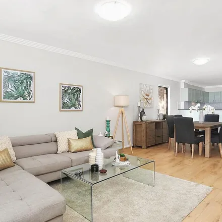 Image 5 - Hume Avenue, Castle Hill NSW 2154, Australia - Apartment for rent