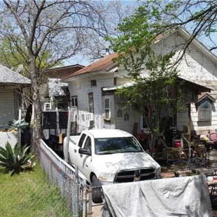 Buy this 2 bed house on 793 South 20th Street in Waco, TX 76706
