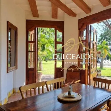 Buy this 5 bed house on Camino del Pozo in Geovillas Colorines, 62790 Tezoyuca