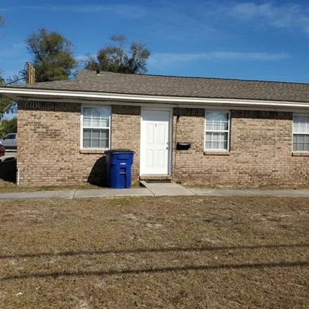 Image 1 - 1100 Frankford Avenue, Baker, Panama City, FL 32401, USA - House for rent