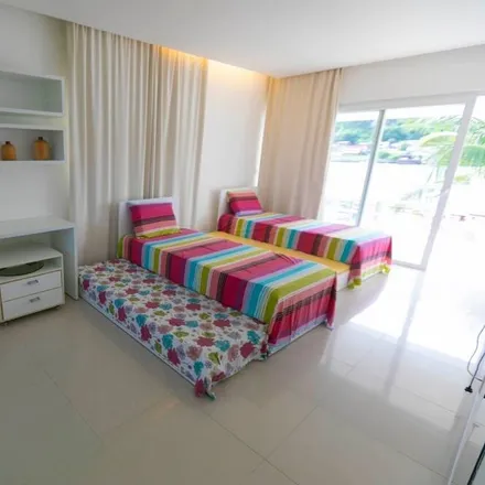 Rent this 4 bed house on Paulista