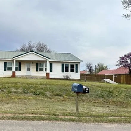 Buy this 3 bed house on 227 4th Street in Leedey, Dewey County