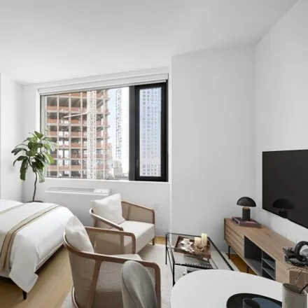 Rent this studio house on City Point in Prince Street Passage, New York