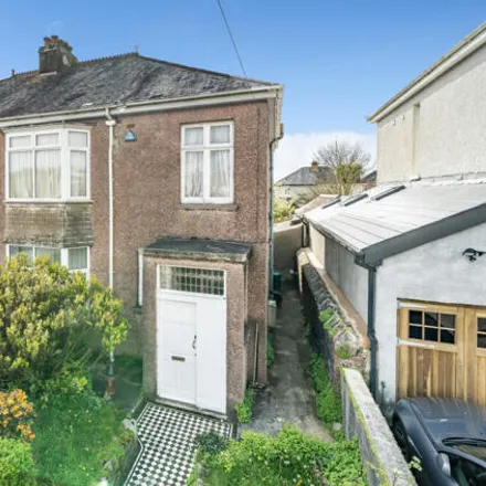 Buy this 4 bed duplex on 17 Lyndhurst Road in Plymouth, PL2 3DJ