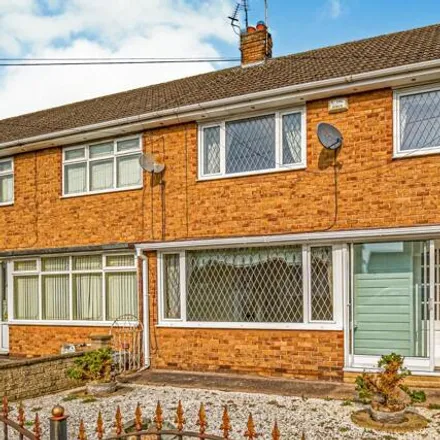 Buy this 3 bed townhouse on Neasden Primary School in Neasden Close, Sutton
