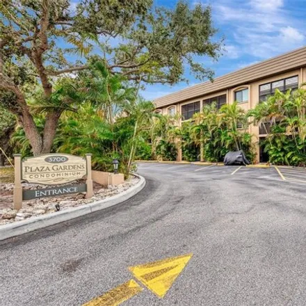 Buy this 1 bed condo on 3798 South Osprey Avenue in South Trail, Sarasota