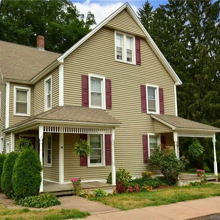 Buy this 7 bed townhouse on 54 Union Street in Manchester, CT 06042