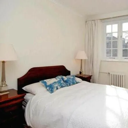Image 4 - Hyde Park Street, London, W2 2LW, United Kingdom - Townhouse for rent