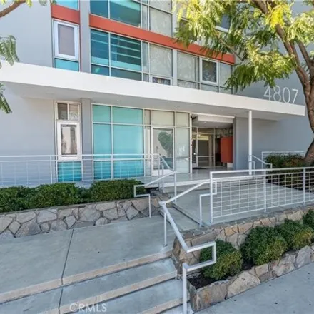 Buy this 2 bed condo on Encino Place Shopping Center in Woodley Avenue, Los Angeles