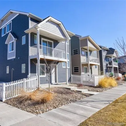 Image 2 - 18662 East 53rd Drive, Denver, CO 80249, USA - House for sale