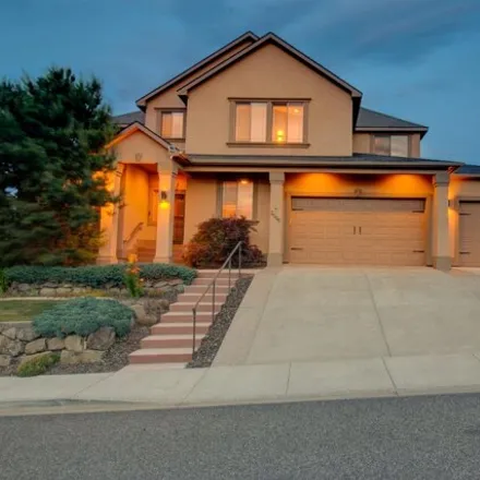 Buy this 6 bed house on 2045 West 51st Avenue in Kennewick, WA 99337