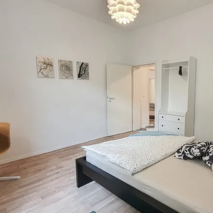 Rent this 5 bed room on Zeppelinstraße 35 in 14471 Potsdam, Germany