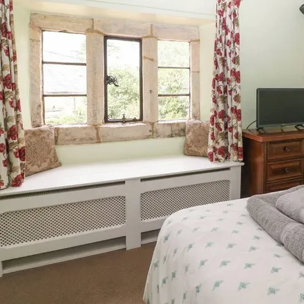 Rent this 1 bed townhouse on Stow-on-the-Wold in GL54 1AB, United Kingdom