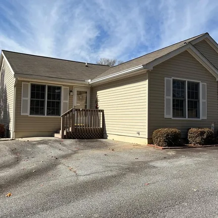 Buy this 2 bed townhouse on 43 Pete McCoy Road in Prentiss, Macon County
