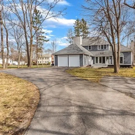 Image 4 - 19 Woodland Meadow Drive, Lancaster, Worcester County, MA 01561, USA - House for sale