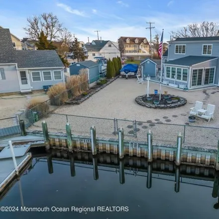 Buy this 5 bed house on 229 Bayshore Drive in Barnegat Bay, Ocean Township