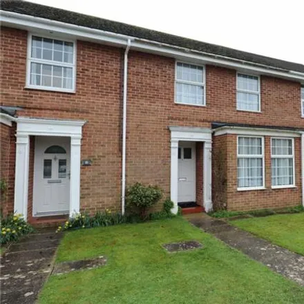 Buy this 3 bed townhouse on Knighton Park in Barton on Sea, BH25 7PG