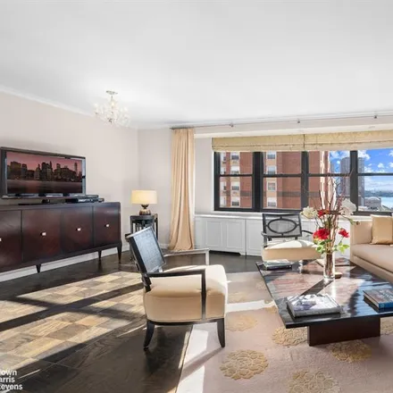 Image 3 - 245 EAST 25TH STREET 15C in Gramercy Park - Apartment for sale
