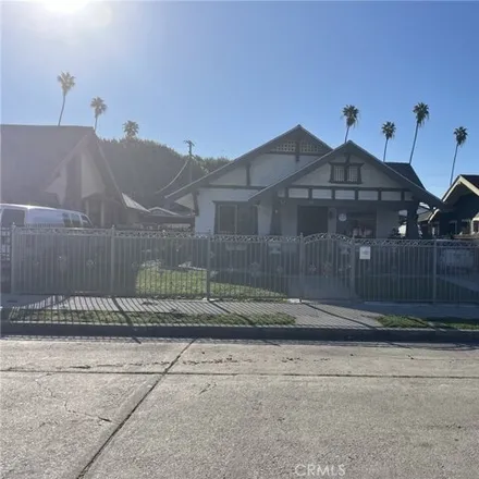 Buy this 3 bed house on 170 North Dillon Street in Los Angeles, CA 90026