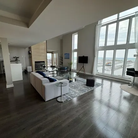 Image 5 - Lakeshore Towers, 333 Lake Avenue, Racine, WI 53403, USA - Apartment for rent