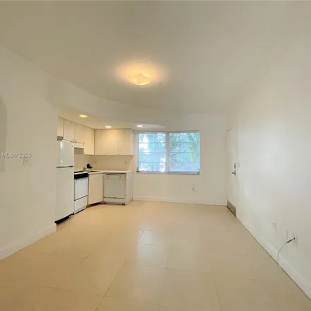 Image 2 - 901 Euclid Avenue, Miami Beach, FL 33139, USA - Apartment for rent