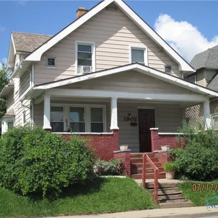 Buy this 3 bed house on 1907 Lagrange St in Toledo, Ohio