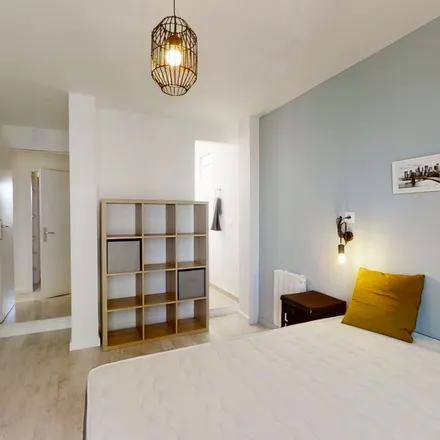 Rent this 1 bed apartment on 160 Avenue de la Gloire in 31500 Toulouse, France
