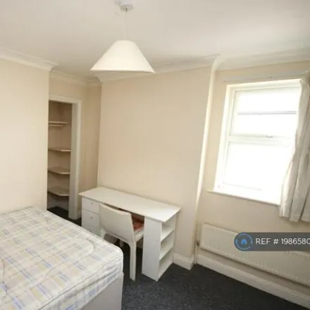 Image 4 - Wycliffe Road, Bournemouth, BH9 1JS, United Kingdom - Duplex for rent