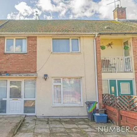 Buy this 3 bed townhouse on Beatty Road in Llanwern, NP19 9GY