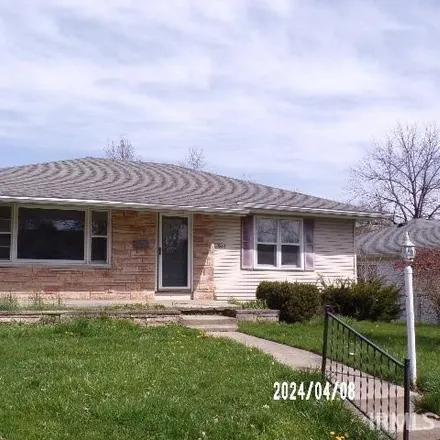 Buy this 2 bed house on 665 East Sherman Street in Marion, IN 46952