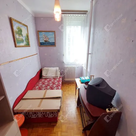 Image 5 - Tatabánya, Álmos vezér utca, 2800, Hungary - Apartment for rent