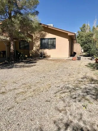 Image 3 - 1198 Marcial Circle, Tularosa, NM 88352, USA - House for sale