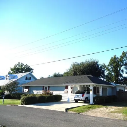 Buy this 3 bed house on 112 West 63rd Street in Lafourche Parish, LA 70345