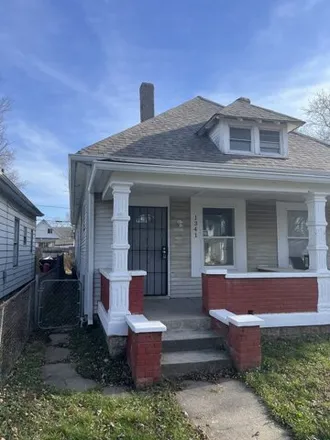 Image 4 - 1341 Hiatt St, Indianapolis, Indiana, 46221 - House for sale