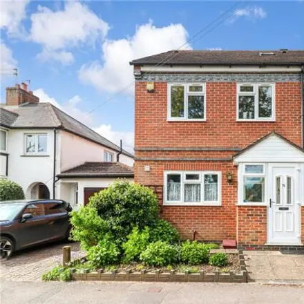 Buy this 3 bed house on The Crescent in Abbots Langley, WD5 0DP
