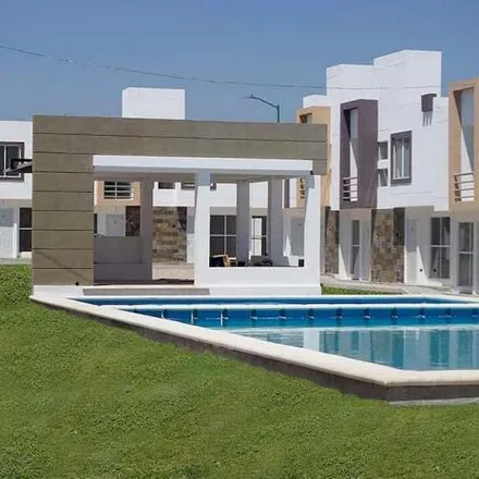 Buy this 3 bed house on Carretera Federal Zacatepec-Zapata in Villas El Seminario, 62766 Tezoyuca