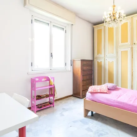 Image 1 - Via Codogno 30, 20139 Milan MI, Italy - Room for rent