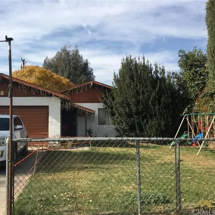 Buy this 3 bed house on 9008 Cheryl Street in Lamont, Kern County