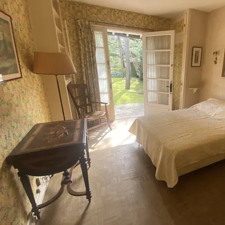 Rent this 5 bed house on La Baule in Place du 18 Juin 1940, 44500 La Baule-Escoublac