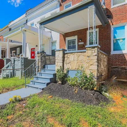 Image 2 - 4110 Fairview Avenue, Baltimore, MD 21216, USA - House for sale